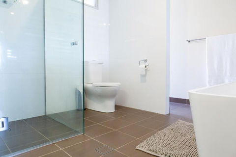 Beach & Bay Holiday House - Holiday Jervis Bay 2