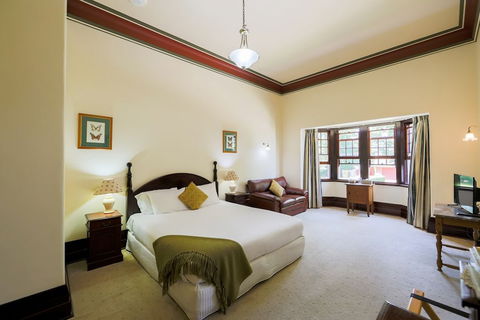 Petersons Armidale Winery & Guesthouse - Holiday Jervis Bay 6