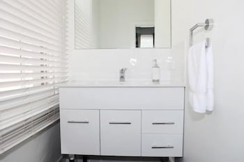 Albany Central Apartments - Holiday Jervis Bay 0