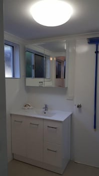 Clifton Sands Holiday Apartments - Holiday Jervis Bay 5