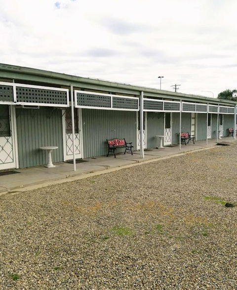 Bushmans Retreat Motor Inn - Holiday Jervis Bay 0