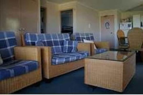 Whitecaps Holiday Apartments - Holiday Jervis Bay 2