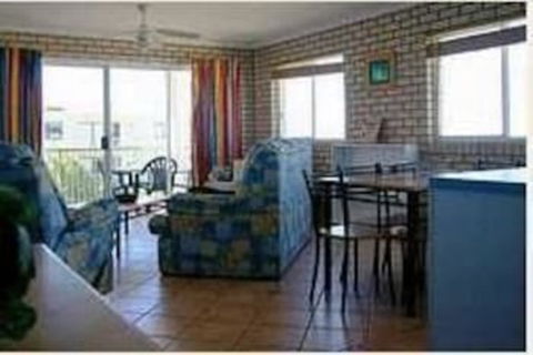 Whitecaps Holiday Apartments - Holiday Jervis Bay 0