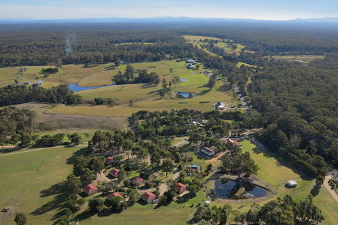 Lakes Entrance Country Cottages - Holiday Jervis Bay 2