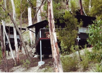 Qdos Arts - Holiday Jervis Bay 0