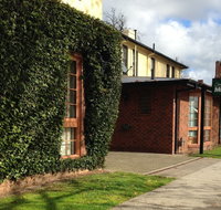 Seaton Arms Motor Inn - Holiday Jervis Bay