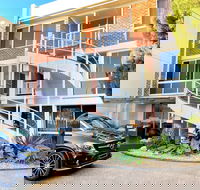 Bay Breeze Boutique Accommodation - Holiday Jervis Bay