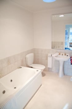 Yarra Glen Racecourse Apartments - Holiday Jervis Bay 2