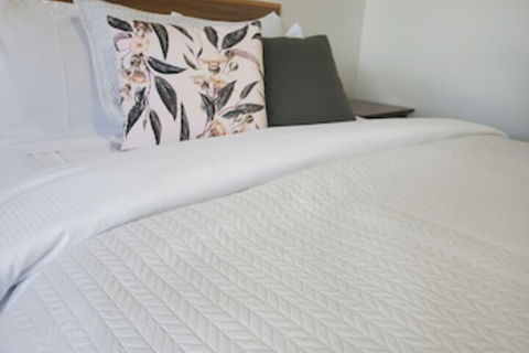 Roydons Motor INN - Holiday Jervis Bay 0