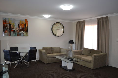 Cattleman's Country Motor Inn & Serviced Apartments - Holiday Jervis Bay 4