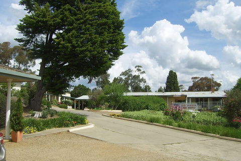 Golden Chain Garden Motor Inn - Holiday Jervis Bay 5