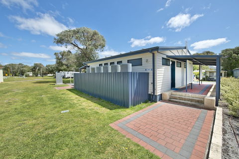 Acclaim Rose Gardens Beachside Holiday Park - Holiday Jervis Bay 0