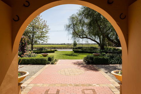 Barossa House - Holiday Jervis Bay 5