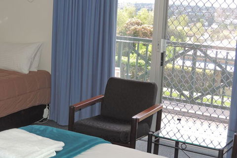 Comfort Inn The Lakes - Holiday Jervis Bay 2