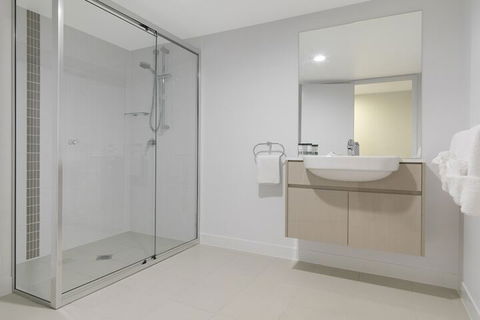 Oaks Mackay Carlyle Suites - Holiday Jervis Bay 1