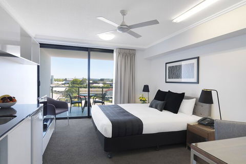 Oaks Mackay Carlyle Suites - Holiday Jervis Bay 5