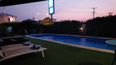 Adelong Motel - Holiday Jervis Bay 4