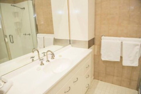 Garden City Motor Inn Mt Gravatt - Holiday Jervis Bay 5