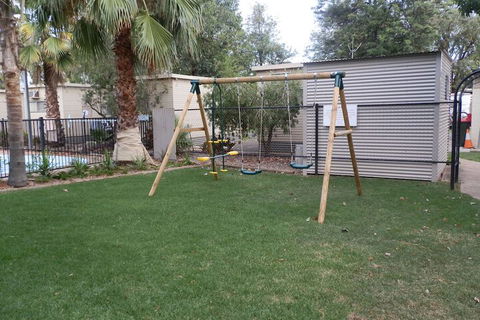 Narrabri Motel And Caravan Park - Holiday Jervis Bay 6