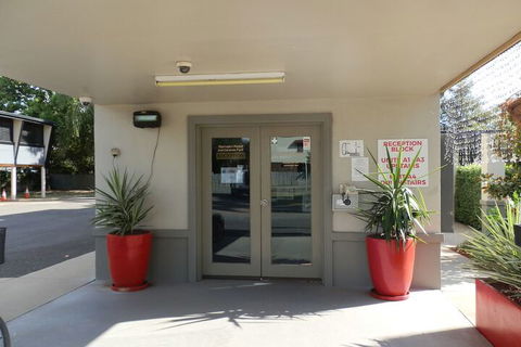 Narrabri Motel And Caravan Park - Holiday Jervis Bay 2