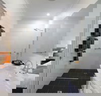 Cadman Motor Inn  Apartments - Holiday Jervis Bay