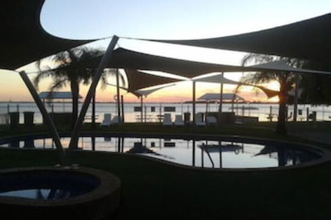 Lake Edge Resort - Holiday Jervis Bay 3