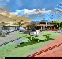 Darwin City Edge Motel  Suites - Holiday Jervis Bay