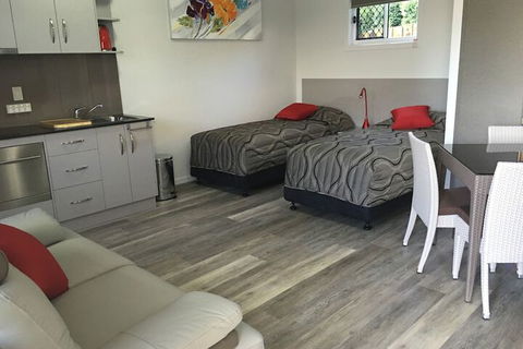 Athena Motel Apartments - Holiday Jervis Bay 6