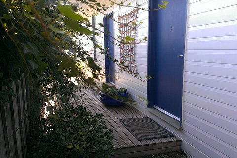 Springtide Studio Apartments - Holiday Jervis Bay 1