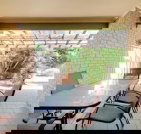 Bombora at Fingal Bay - Holiday Jervis Bay