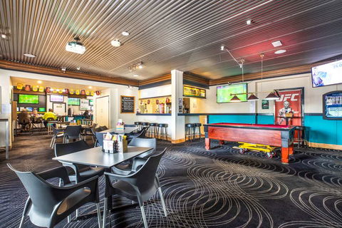 Atherton Hotel - Holiday Jervis Bay 9