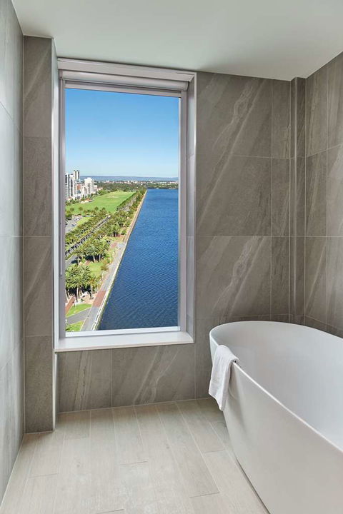 DoubleTree By Hilton Perth Waterfront - Holiday Jervis Bay 8