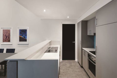 Adina Apartment Hotel Perth - Holiday Jervis Bay 6