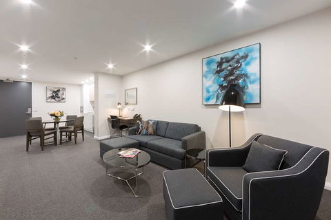 Avenue Hotel Canberra - Holiday Jervis Bay 5