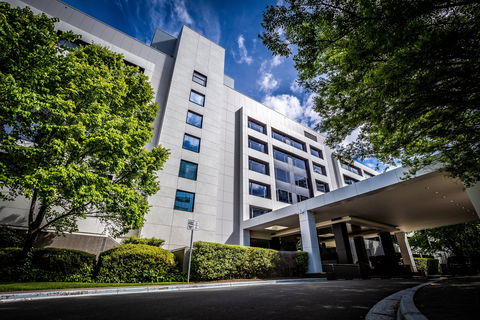 Crowne Plaza Canberra - Holiday Jervis Bay 1