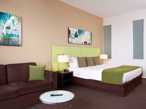 Mercure Melbourne Caroline Springs - Holiday Jervis Bay 6