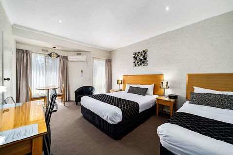 Comfort Inn Coach & Bushmans - Holiday Jervis Bay 9