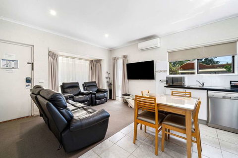 Comfort Inn Coach & Bushmans - Holiday Jervis Bay 16
