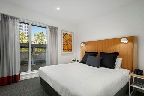 Quest Canberra City Walk - Holiday Jervis Bay 8