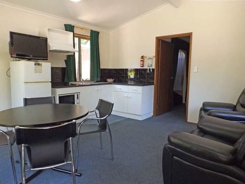 Adelaide Caravan Park - Holiday Jervis Bay 8