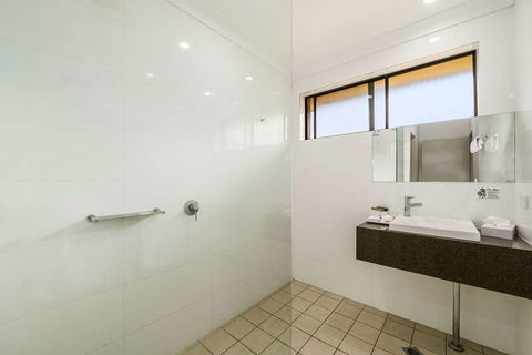 Quality Inn City Ctr Coffs Harbour - Holiday Jervis Bay 8