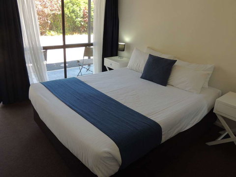 Comfort Inn Premier Coffs Harbour - Holiday Jervis Bay 7