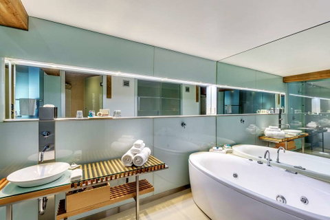 The Henry Jones Art Hotel - Holiday Jervis Bay 4