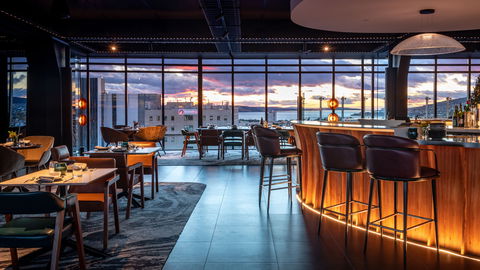 Crowne Plaza Hobart - Holiday Jervis Bay 11