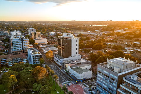 Crowne Plaza Sydney Burwood - Holiday Jervis Bay 17