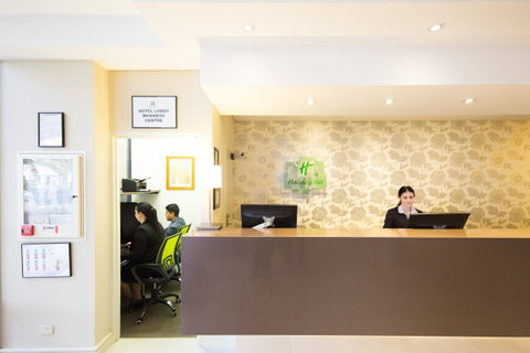 Holiday Inn Parramatta - Holiday Jervis Bay 17