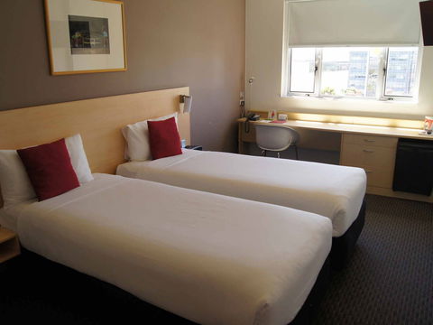 Hotel Ibis Sydney Olympic Park - Holiday Jervis Bay 5