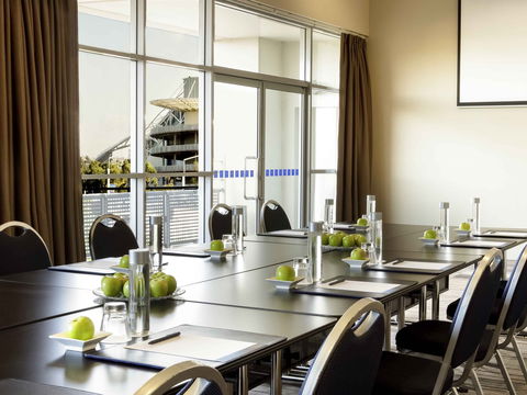 Hotel Ibis Sydney Olympic Park - Holiday Jervis Bay 10