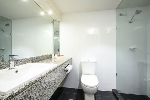 Hotel Grand Chancellor Adelaide - Holiday Jervis Bay 2