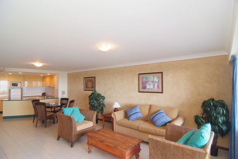 At Waters Edge Resort - Holiday Jervis Bay 5